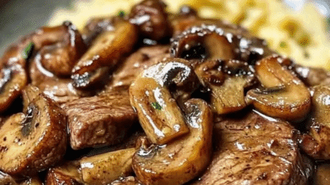 Tender Steak with Creamy Mushroom Gravy